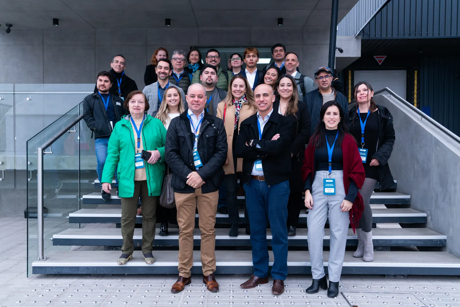Equipo de Ascenty en sus instalaciones en Chile